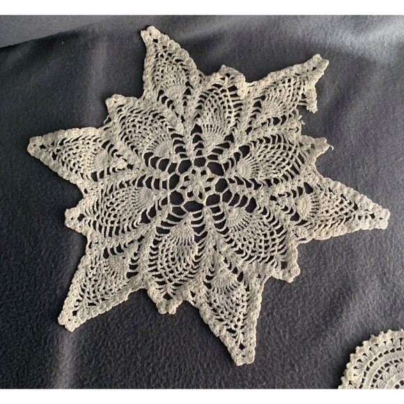 Vintage Crochet Lace Doilies Set of 3 Round & Starburst Patterns 10-12 Inches - Picture 7 of 15